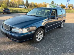 Volvo V70 2.0-10V Benzin Klima 8 Fachbereift
