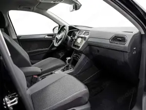 Volkswagen Tiguan 1.4 TSI eHybrid SHZ AHK LED-MATRIX NAV Bild 2