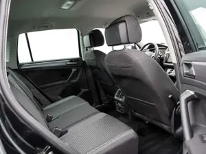 Volkswagen Tiguan 1.4 TSI eHybrid SHZ AHK LED-MATRIX NAV Bild 4