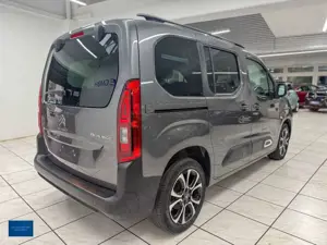 Citroen Berlingo Shine M*Head-Up*Kamera*App*Pano Bild 3
