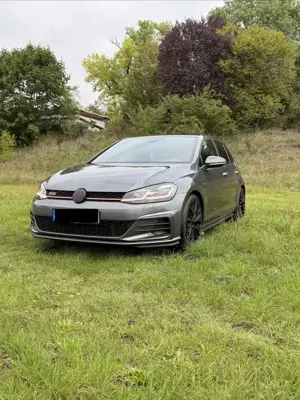 Volkswagen Golf GTI Performance | 245 PS | BJ 2020 | 8fach bereift