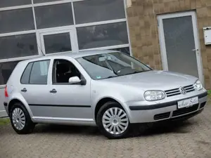 Volkswagen Golf 1.6 Comfortline Automatik - PDC - Klima Bild 1