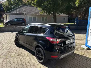 Ford Kuga Titanium Bild 3