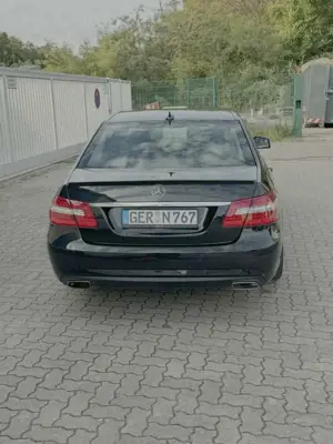 Mercedes-Benz E 250 E 250 CGI BlueEfficiency (212.047) Bild 4