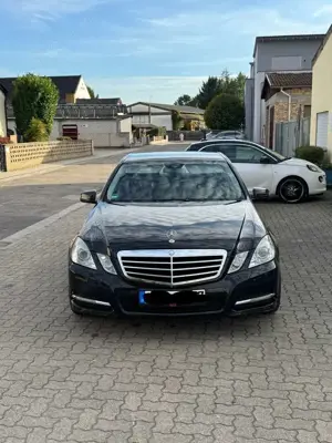 Mercedes-Benz E 250 E 250 CGI BlueEfficiency (212.047) Bild 3