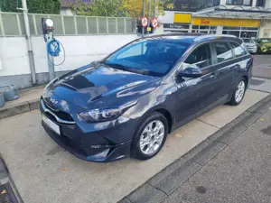Kia Ceed SW / cee'd SW 1.5T-GDI Vision*Kamera*AHK* Bild 1