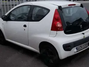 Peugeot 107 107 70 Black