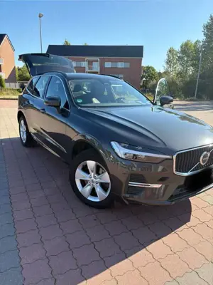 Volvo XC60 Momentum Pro 2WD