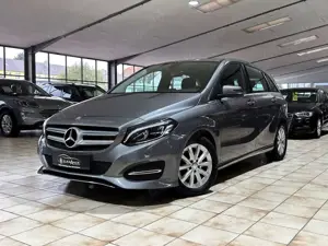 Mercedes-Benz B 220 4Matic*KAMERA*SHZ*AUTOMATIK*MFL*