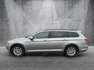 Volkswagen Passat Variant /LED/DSG/Standhz/ACC/AHK/Virtual Bild 4