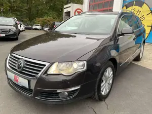 Volkswagen Passat Variant Passat Highline 1.8 TSI DSG Xenon Navi PDC AHK