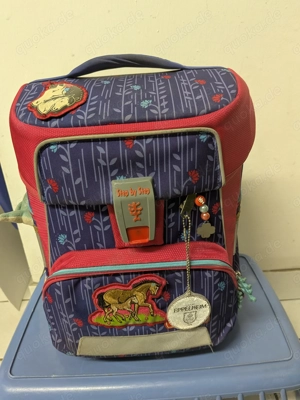 Schulranzen für Grundschulkinder Marke : Step by Step iuncl. Mäppchen und Vesperbox