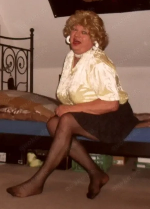 DWT Sissy sucht aktive Männer die sowas wie mich mögen ...