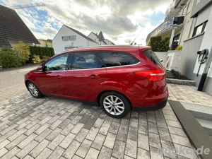 Ford Focus Turnier, Candy-Red