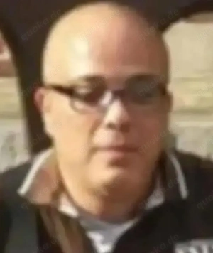 suche einen Transfrau Zwichen (18-30) für ein privat Treffen oder in einem Hotel .