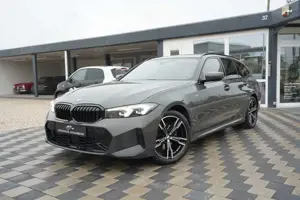 BMW 320 d*xDrive*M Sport*1.Hand*360°*Pano.*AHK*ACC...