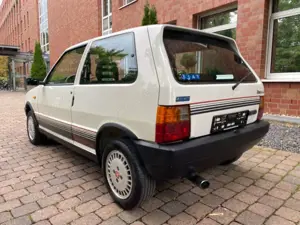 Fiat Uno Turbo i.e. Mk 1, Oldtimer Bild 5