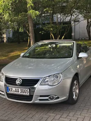 Volkswagen Eos 1.6 FSI Bild 2