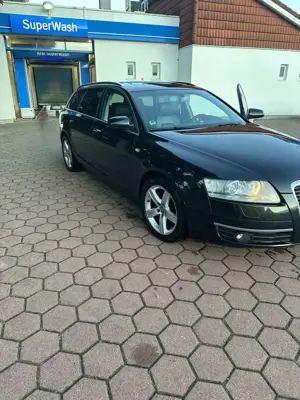 Audi A6 Avant 3.0 TDI DPF quattro tiptronic