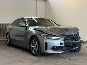 BMW i4 40e H/K Laser DriveASS 360° UNFALL