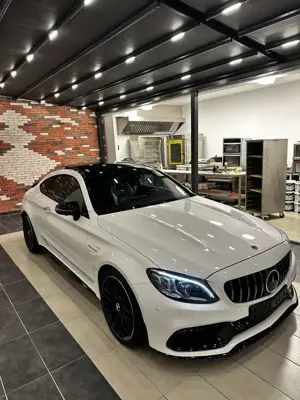 Mercedes-Benz C 63 AMG S Coupé *Digital*Distr.*Aero.P*S-Abgas