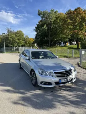 Mercedes-Benz E 200 CGI BlueEFFICIENCY Automatik Elegance