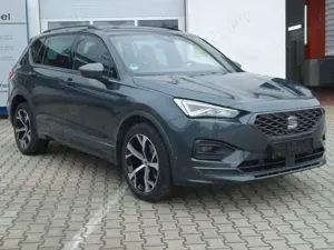 SEAT Tarraco FR Auto 7-Sitze AHK Navi Klima LED Sitzh