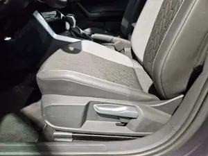 Volkswagen Taigo 1.0 TSI Goal DSG AHK LED Navi ACC RFK 5JGar Bild 5