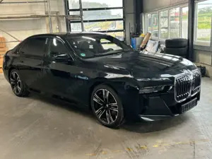 BMW 740