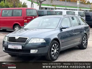 Skoda Octavia Combi Ambiente TÜV 03/26 AHK 1.Hand Klimaaut.