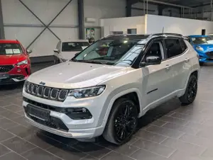 Jeep Compass 1.3 T4 4xe PLUG-IN HYBRID Automatik S