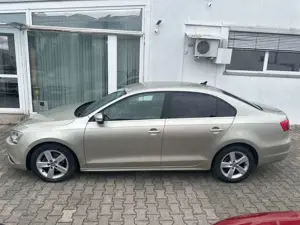 Volkswagen Jetta 2.0 TDI DSG Comfortline*Navi*Leder*Garanti