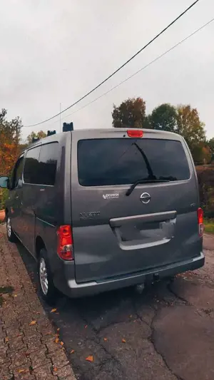 Nissan NV200 Grund Erneuteter Evalia Bild 4