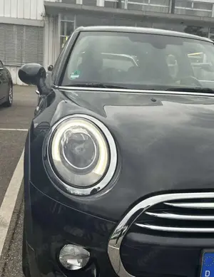 MINI Cooper Midnight Black Metallic Bild 3