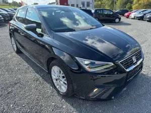 SEAT Ibiza 1.0 TSI *FR*PDCvo+hi+KAMERA*SHZ*NAVI*LED *