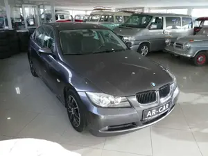 BMW 320 320i Limousine Klima Einparkhilfe hi HU/AU 06/2025 Bild 2