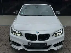 BMW 240 A Cabrio X-Drive Bild 3