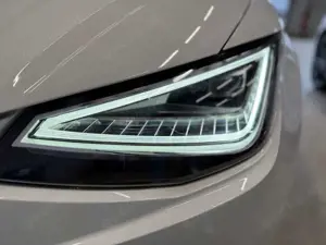 SEAT Ibiza 1.0TSI DSG FR Pano Kamera 18´´ Alcantara Bild 2 SEAT Ibiza 1.0TSI DSG FR Pano Kamera 18´´ Alcantara Bild 2