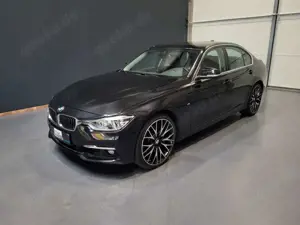 BMW 340 i xDrive Luxury Line *Leder| Navi| Glasdach*