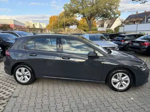Volkswagen Golf Life/KLIMA/PDC/NAVI/GARANTIE/ Bild 4