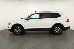 Volkswagen Tiguan Allspace 2.0 TDI 4M DCC ACC Panorama 360° Bild 2