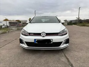 Volkswagen Golf GTI (BlueMotion Technology)