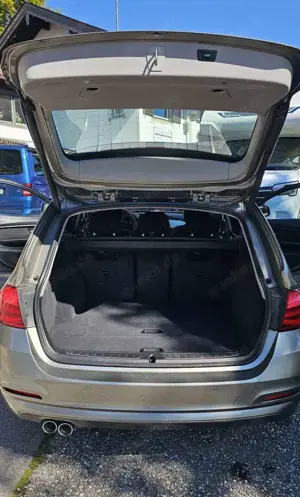 BMW 320 320d Touring xDrive Aut. Bild 3