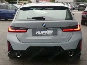 BMW 320 i Tour M Sportpak. Leder°360°Headup+von BMW Bild 4