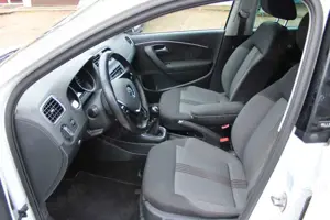 Volkswagen Polo V Allstar Sitzheizung PDC Euro6 Servotronic Bild 3