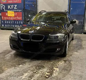BMW 320 3er Touring 320i Touring Aut., Pano, AHK, NaviPro