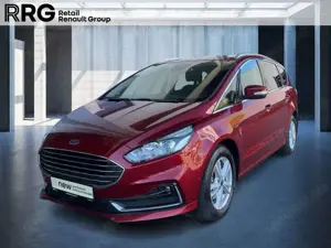 Ford S-Max Titanium