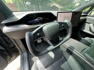 Tesla Model X Plaid / NETTO 67000 Euro Bild 3