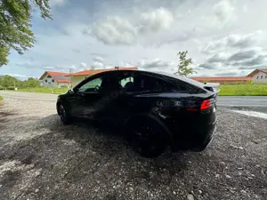 Tesla Model X Plaid / NETTO 75.550 Euro
