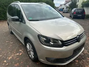 Volkswagen Touran Style BMT 1,6 TDI XENON PANO KLIMA ALU